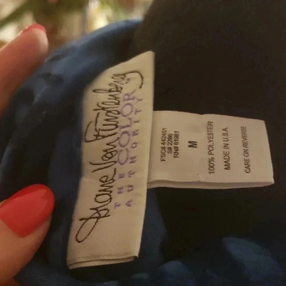 COPY - Diane von Furstenberg the color authority velour long sleeve blouser siz… - Picture 2 of 3